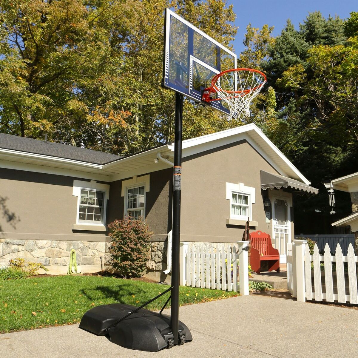 Basketbalový koš Lifetime 122 x 305 x 187 cm